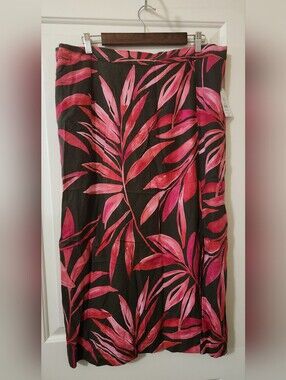 Time and Tru Gteen Ivy Pull On Linen Skirt with Pink Leaf Print - XXL